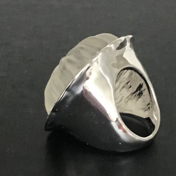 Kenneth Jay Lane Lucite cocktail ring size 6 1/2(collectors item) - Picture 4 of 8